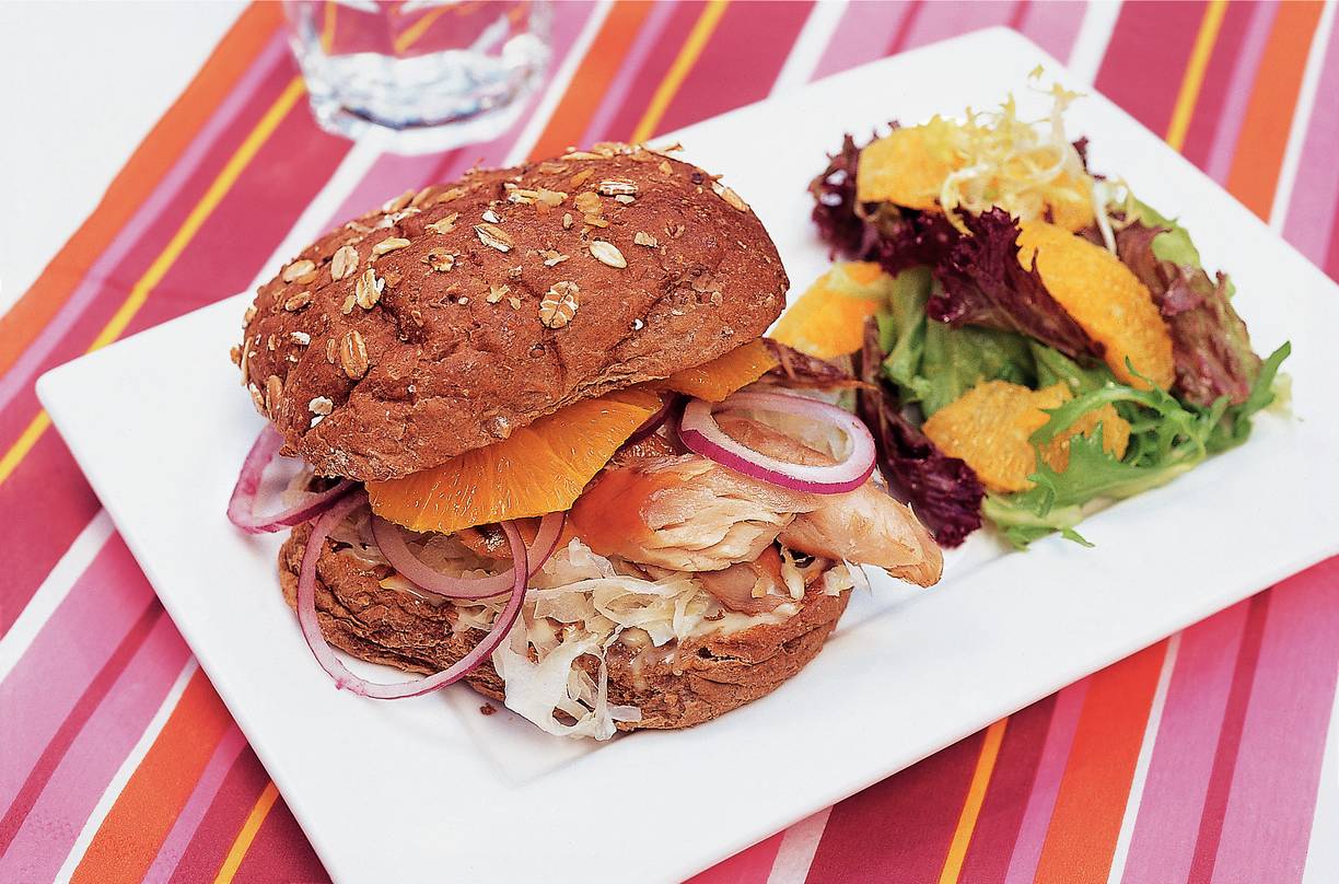 Makreelburgers met zuurkool