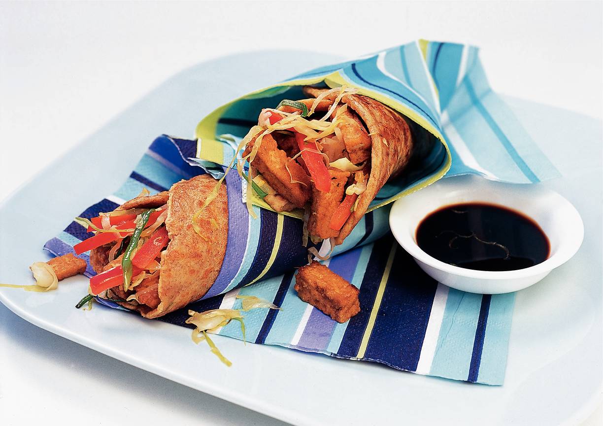 Oosterse pannenkoek met spitskool en tofu