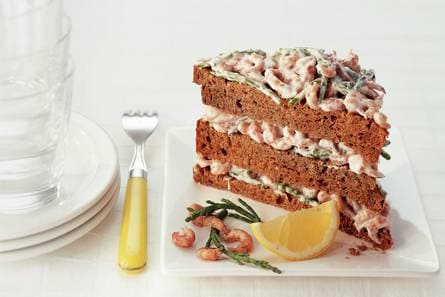 Waldkornsandwich met garnalen-zeekraalsalade