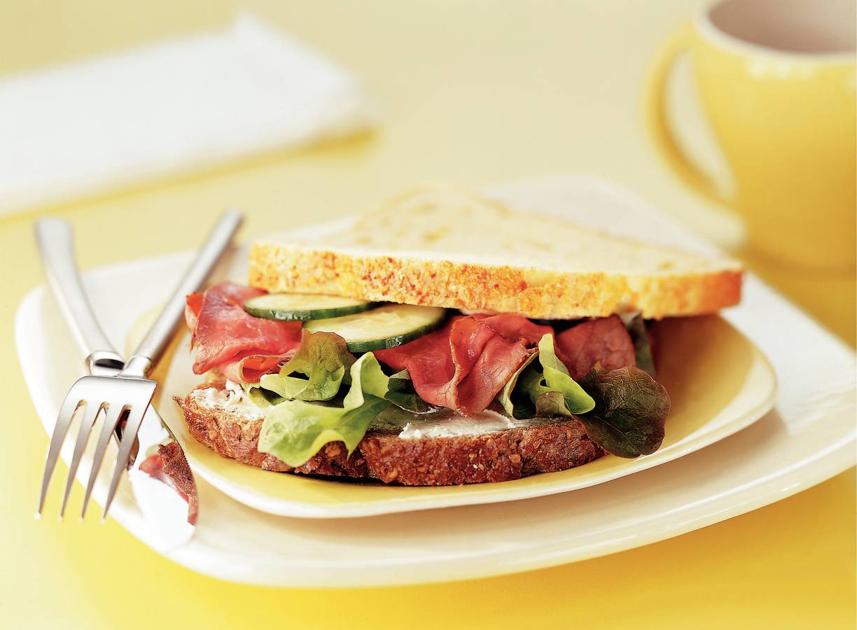 Sandwich rosbief met mierikswortelkaas