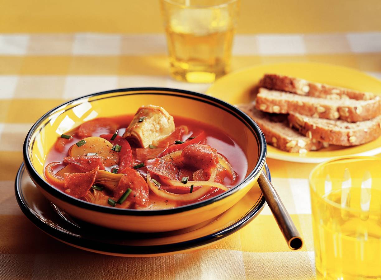 Spaanse aardappelsoep met artisjokharten