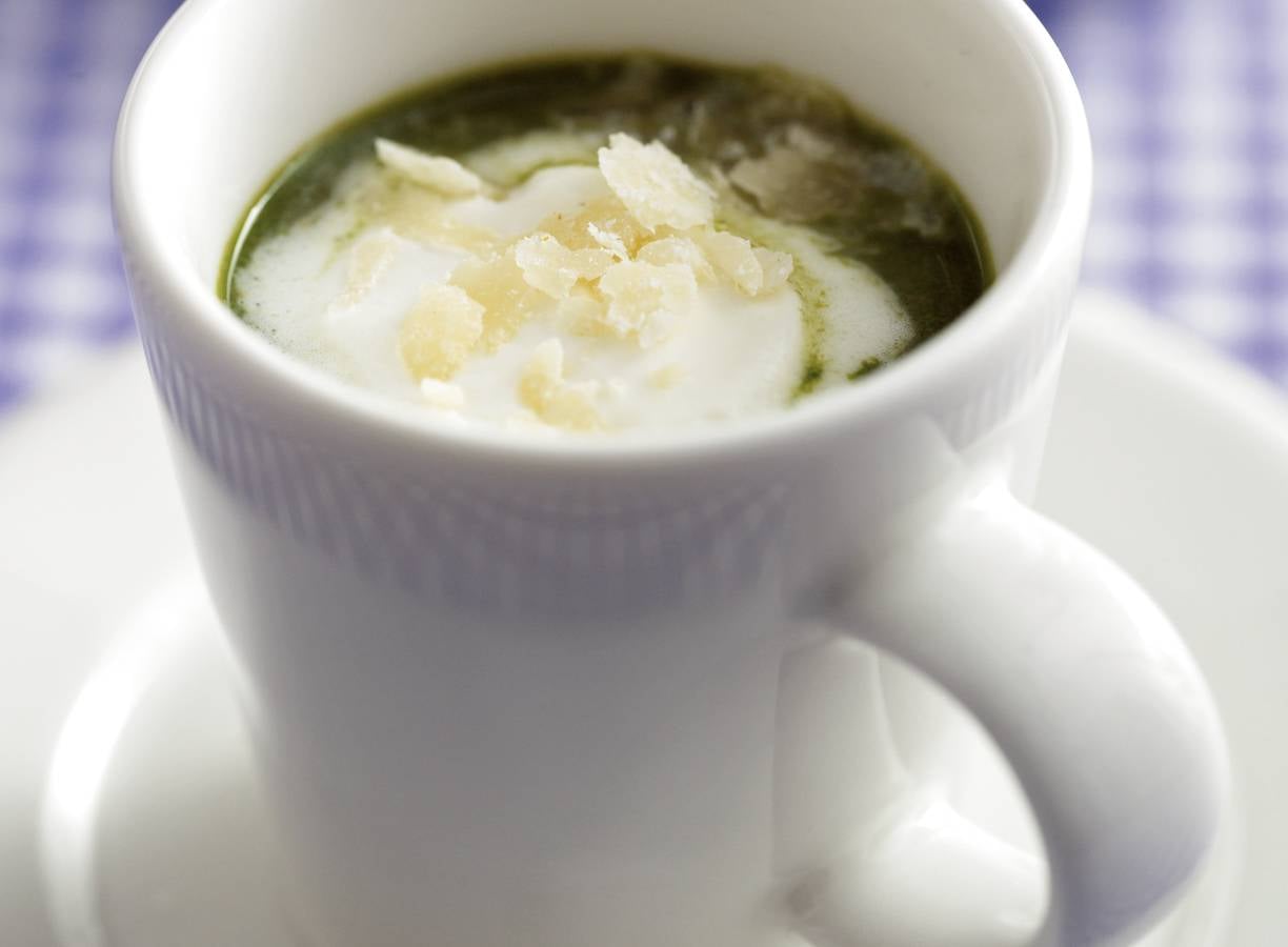 Spinaziecappuccino met gorgonzola