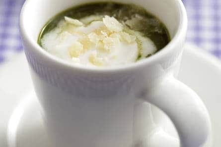 Spinaziecappuccino met gorgonzola