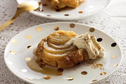 Tarte tatin van peer met zoute karamel