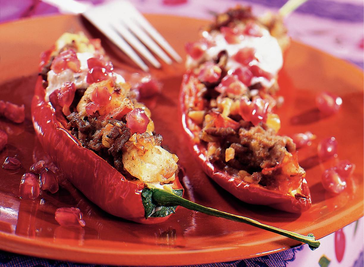 Gevulde paprika's met walnotensaus