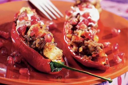 Gevulde paprika's met walnotensaus