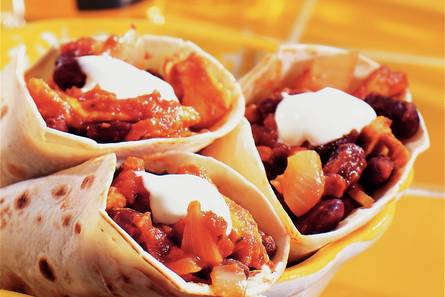 Burrito's met bonen en kip