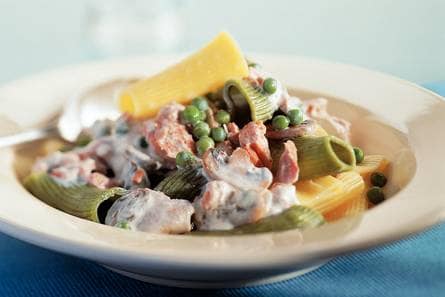 Maccheroni met zalmsaus