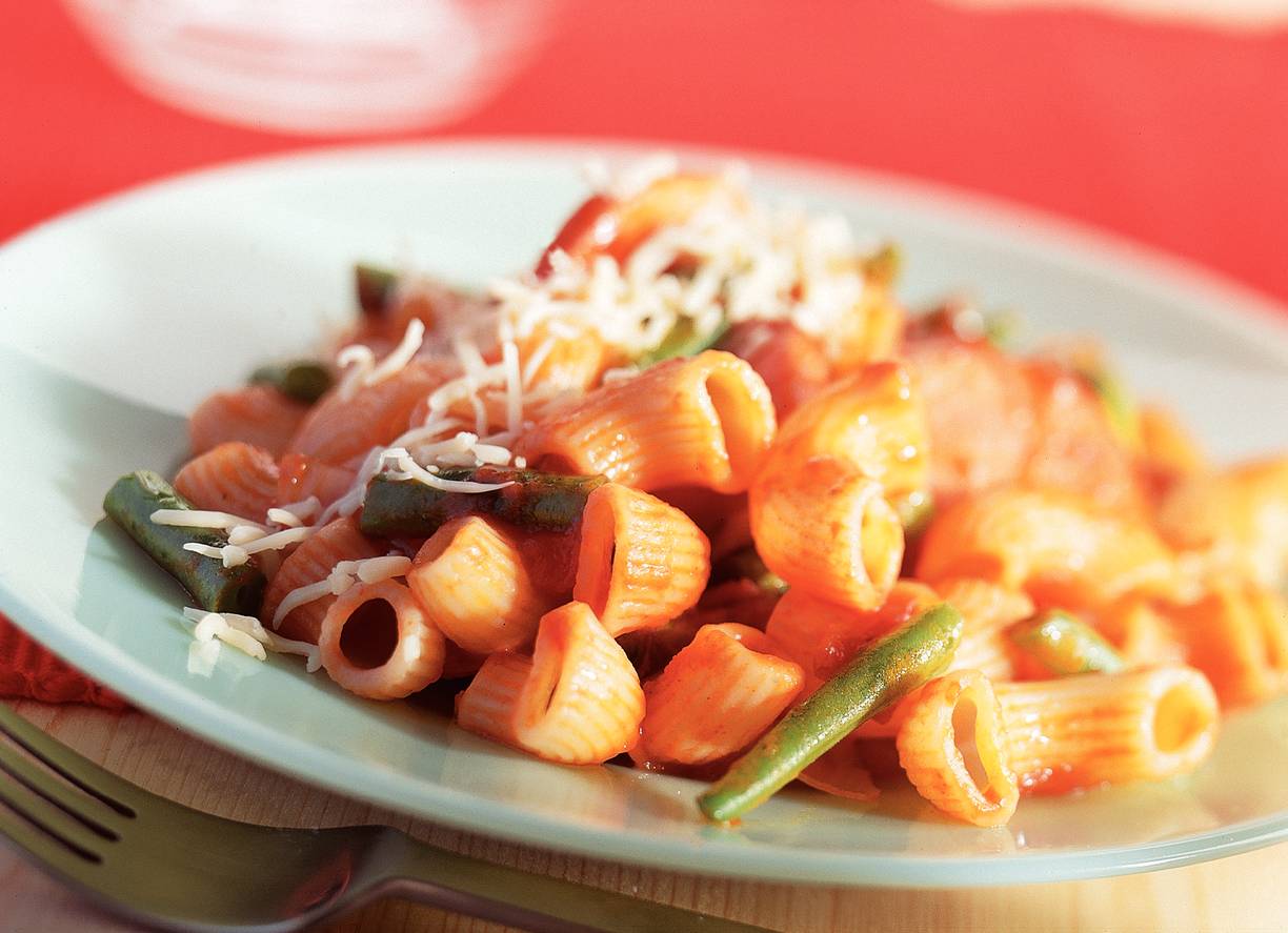 Macaroni met tomatensaus