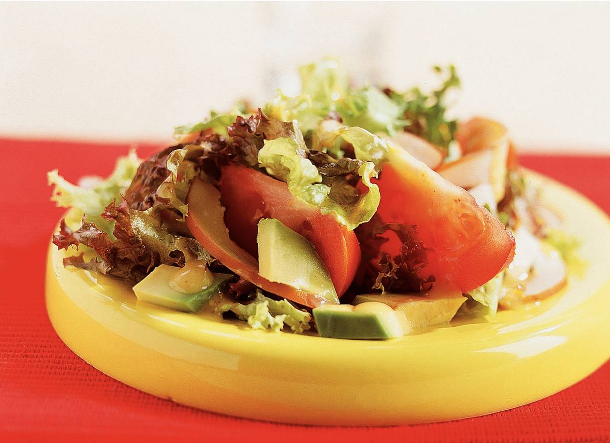 Salade met kip en avocado