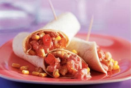 Tortilla's met yoghurtsalsa