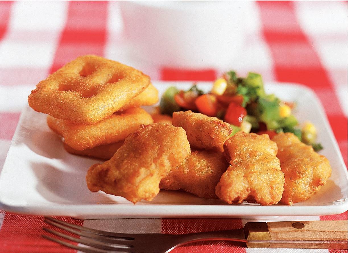 Kipnuggets met pittige salade