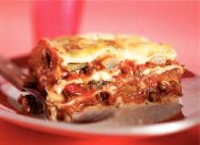 Tegen lasagne zeggen we nooit nee, helemaal niet als-ie extra goedgevuld is.