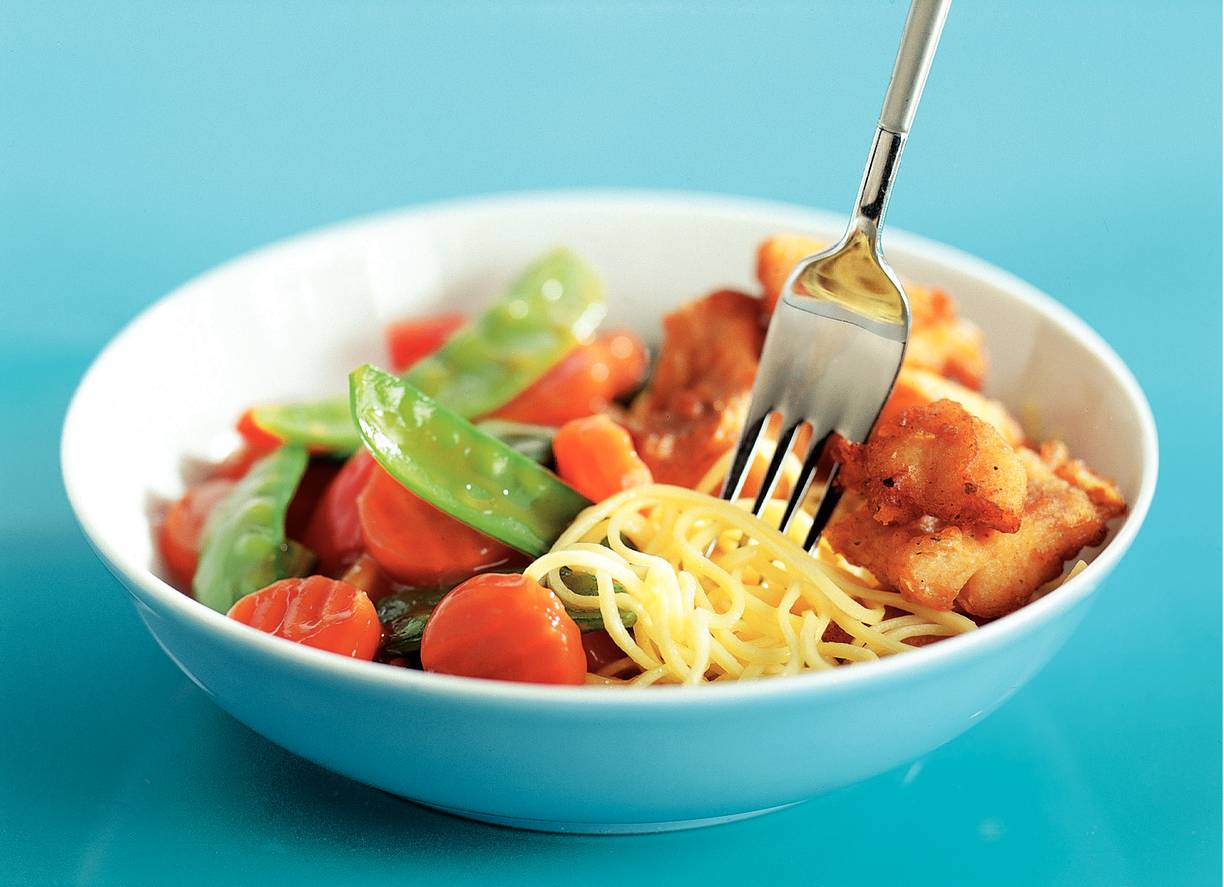 Chinese kibbeling met mie