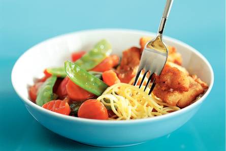 Chinese kibbeling met mie