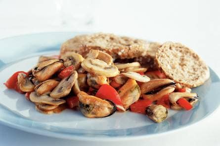 Gebakken mosselen met champignons