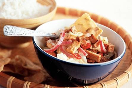 Roergebakken Chinese kool met pittige tofu