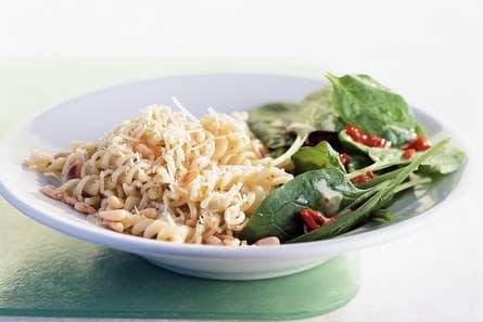 Fusilli met pestosaus