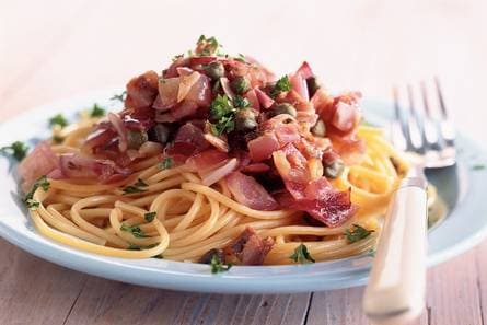Spaghetti met ui-ansjovissaus