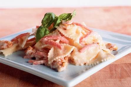 Farfalle met walnoten-hamsaus