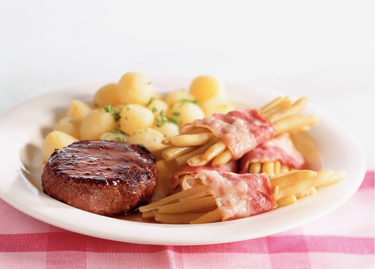 Boterboontjes met ontbijtspek
