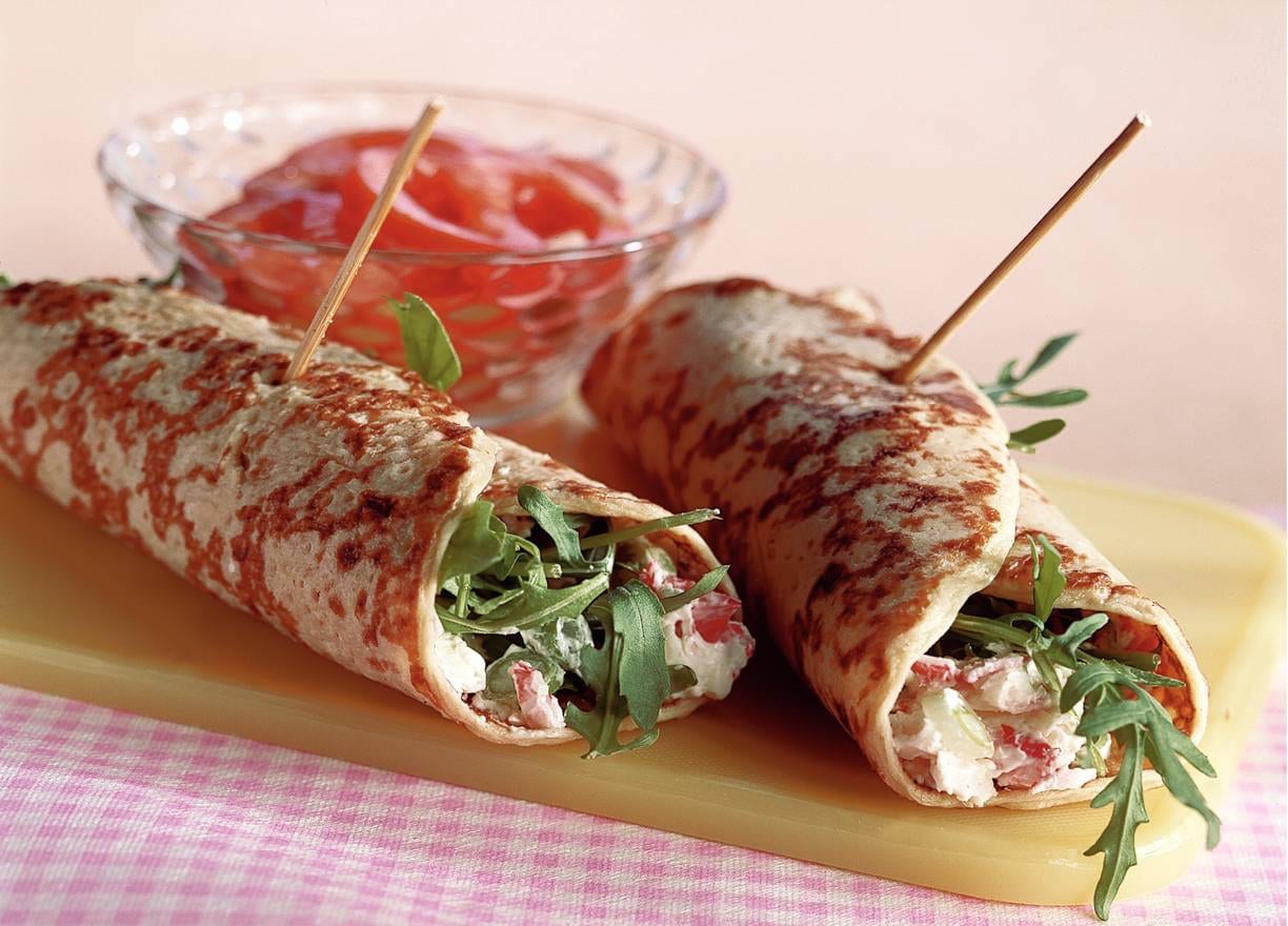Gevulde pannenkoeken met romige surimi