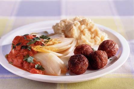 Wit­lof met kaas­saus