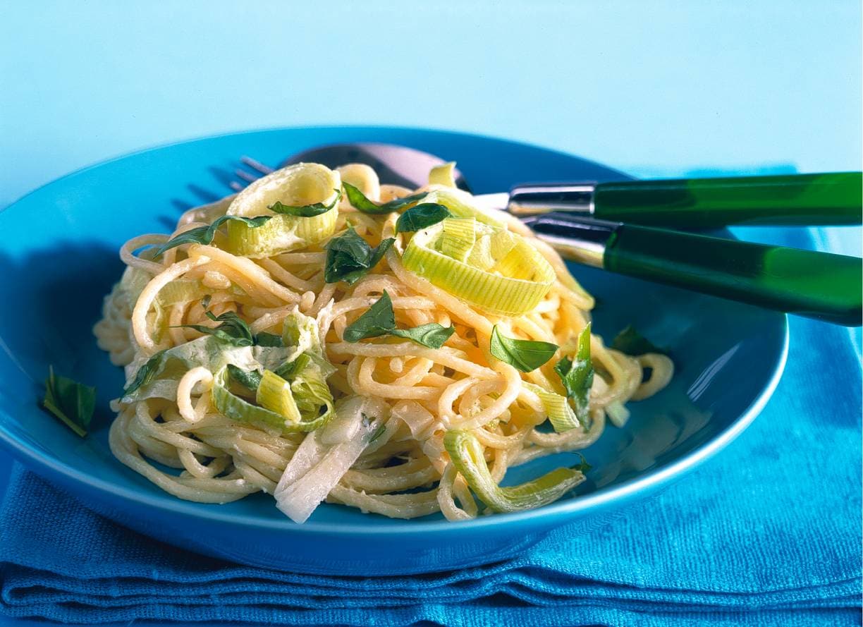 Spaghettini met prei-kaassaus