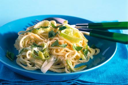 Spaghettini met prei-kaassaus