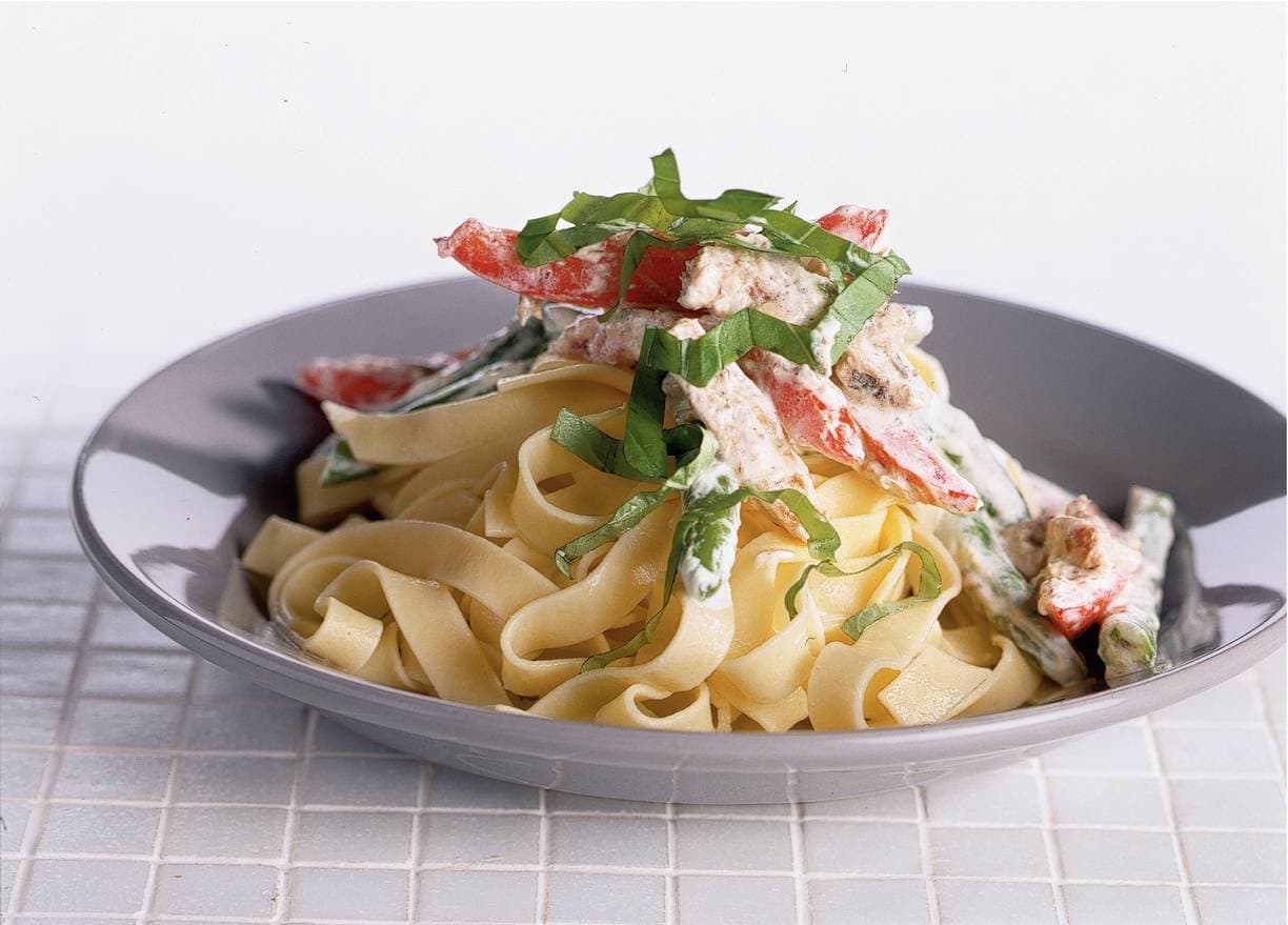 Tagliatelle met sperziebonen en tomaat