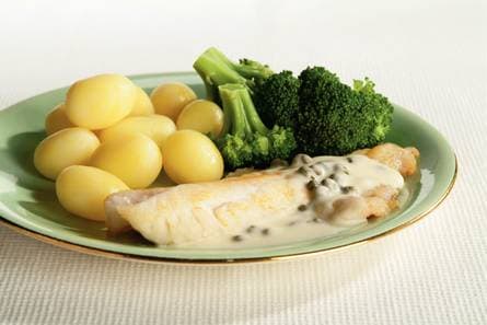 Roodbaarsfilet met romige wijnsaus