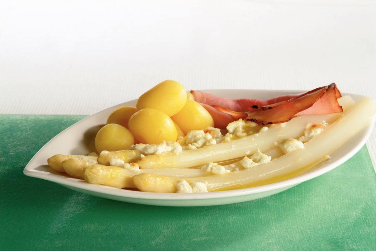 Asperges met geitenkaas