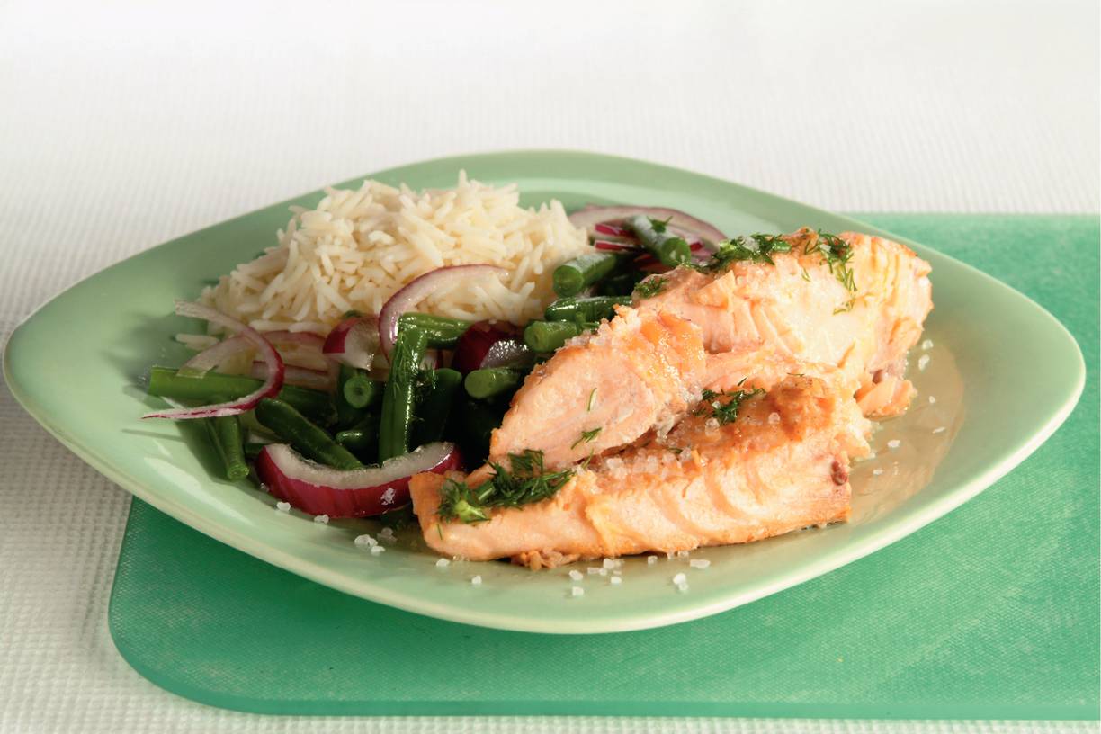 Gegrilde zalm met zeezout