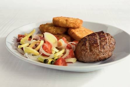 Steak tartaar met tomatensalade