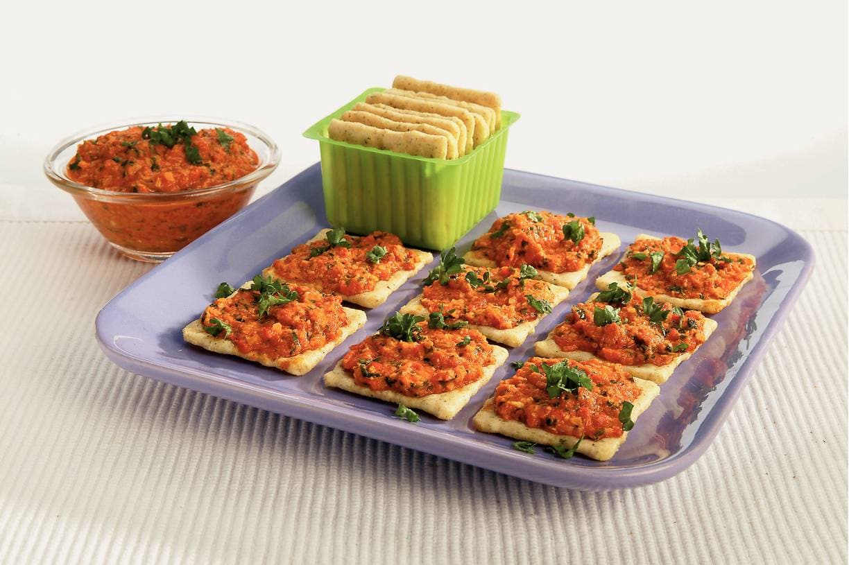 Rijsttoast met paprikamousse