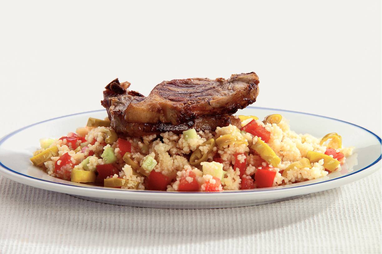 Pepercouscous met lamskotelet