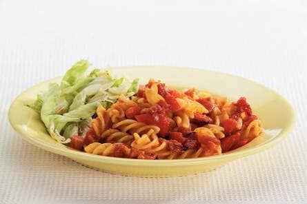 Pittige fusilli met paprika en ham