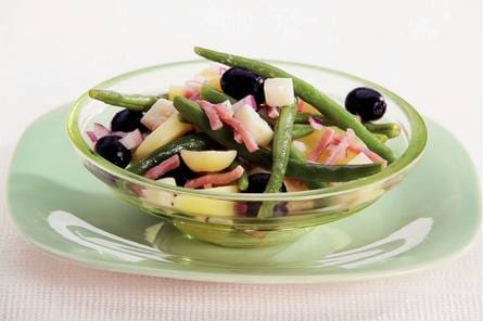 Warme sperziebonen-aardappelsalade