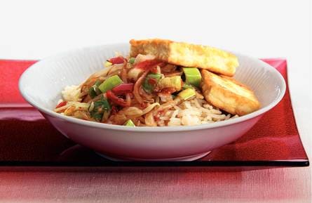 Gebakken tofu met zoete chilisaus