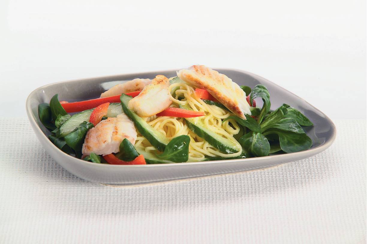 Miesalade met wasabidressing en tilapia