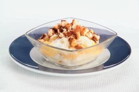 Romige appelcompote met bitterkoekjes