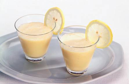 Romige citroenshake met perzik