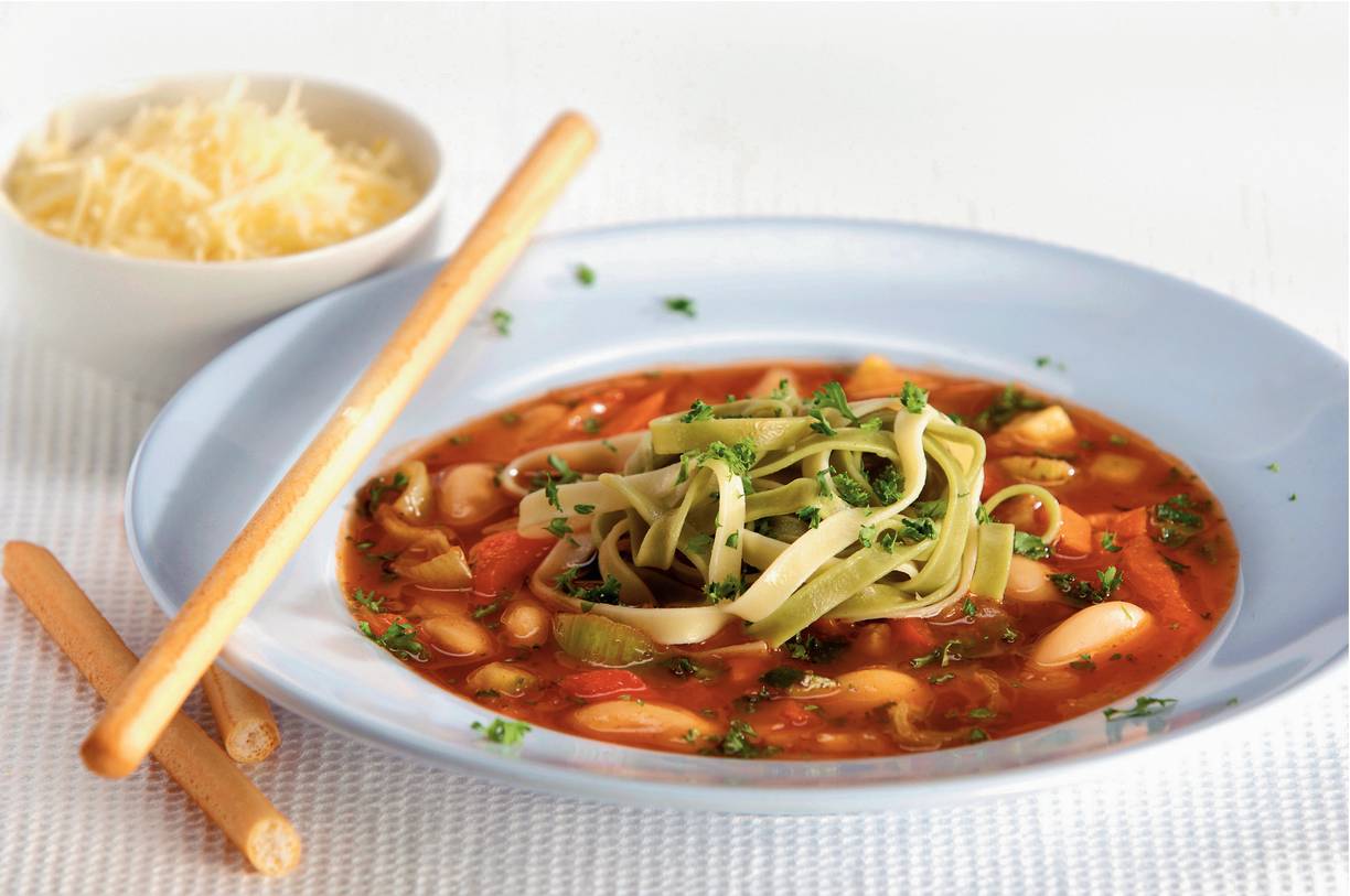 Gevulde tomatensoep met tagliatelle