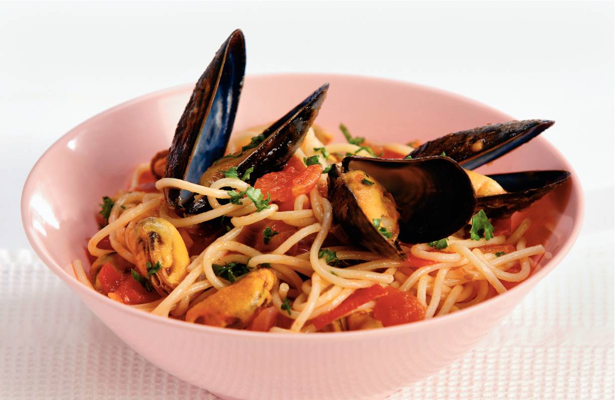 Spaghetti met mosselen & tomatensaus