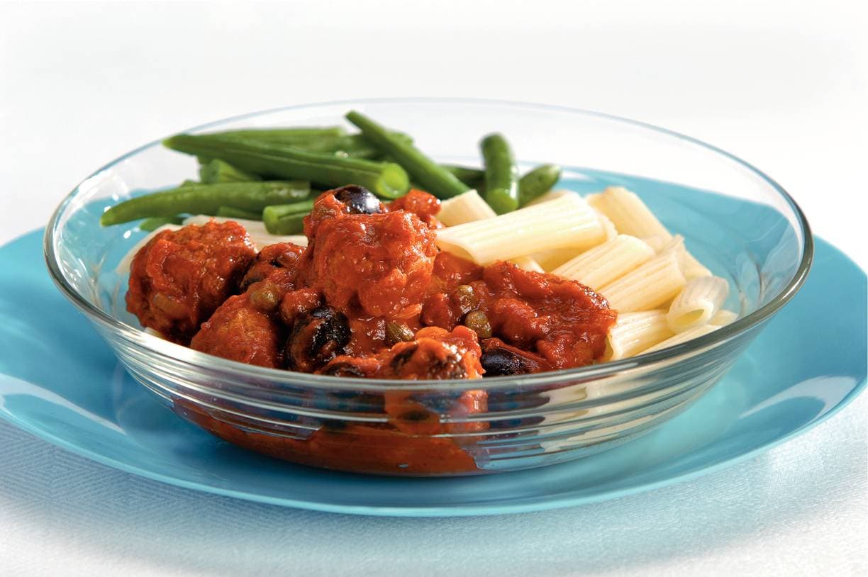 Pasta met vegetarische balletjes en tomaat