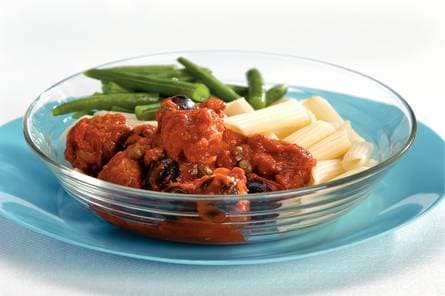Pasta met vegetarische balletjes en tomaat