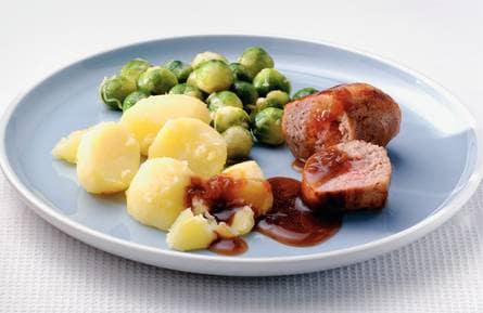 Slavinken met aardappels en jus