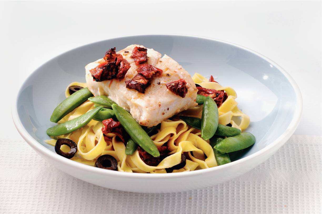 Tagliatelle met kabeljauw en tomaat