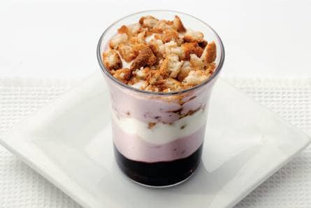 Yoghurt-flip met bitterkoekjes