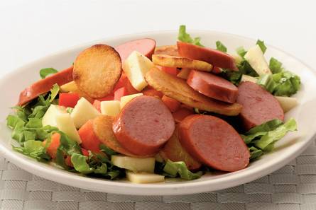 Lauwwarme andijviesalade met rookworst